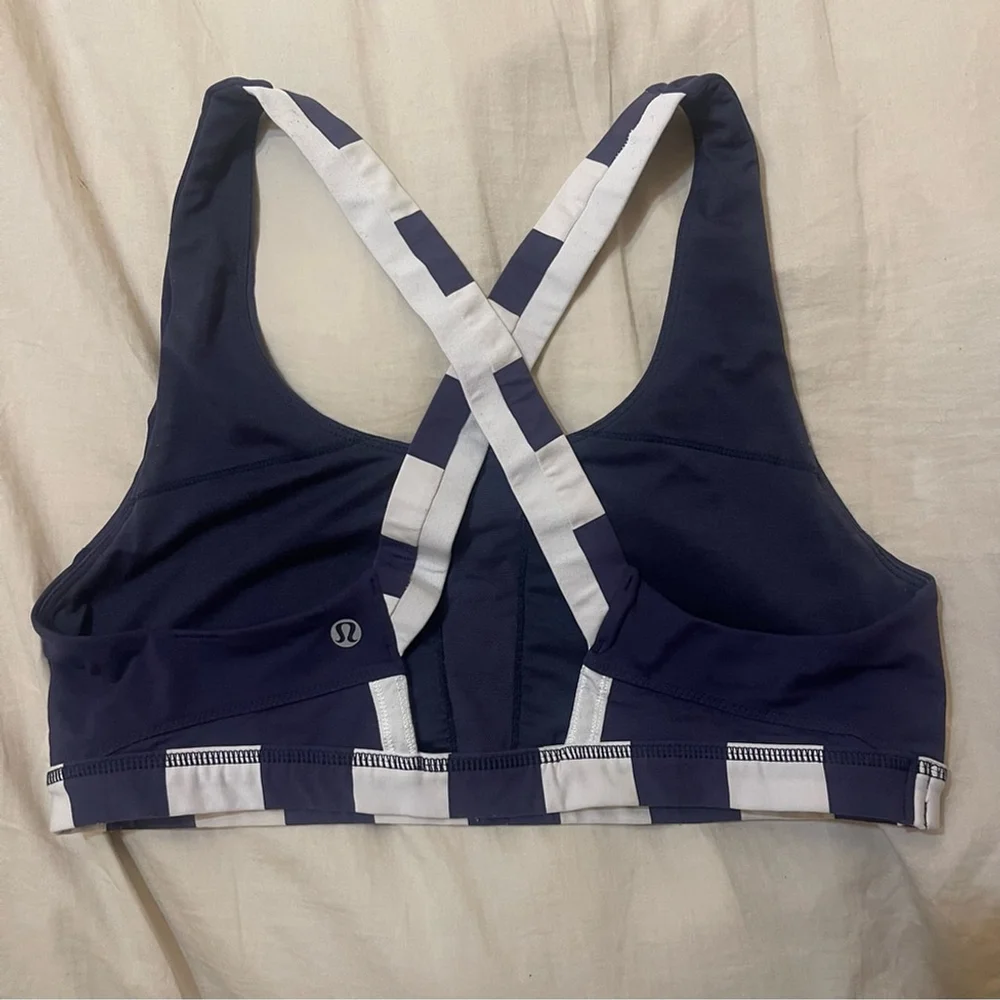 lululemon athletica Deep Navy Scoop Sports Bra with Striped Band - Picture 4 of 6